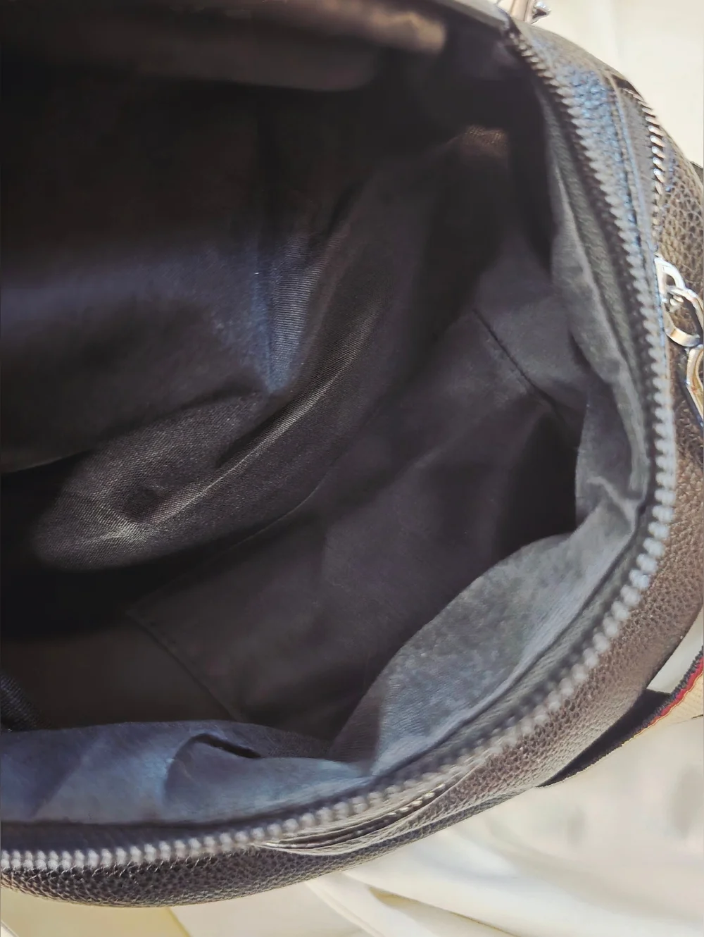 Black Crescent Crossbody Bag Wide Strap Minimalist Slouchy Everyday Vacation